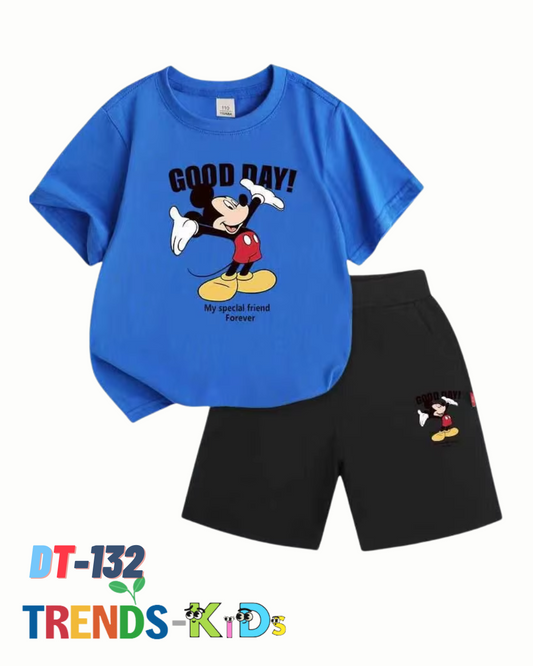 Comfy – Mickey Mouse  T-Shirt & Shorts